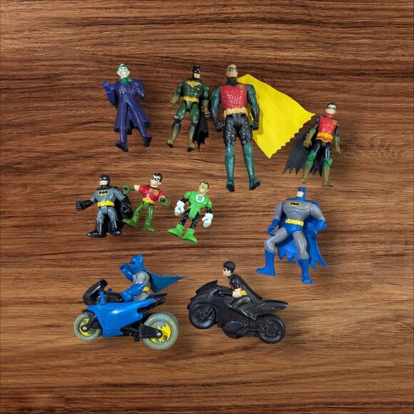 Batman & DC Comics Action Figures & Vehicles Set - Picture 1 of 7